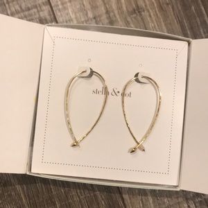 Stella & Dot small hammered gold hoops. New.